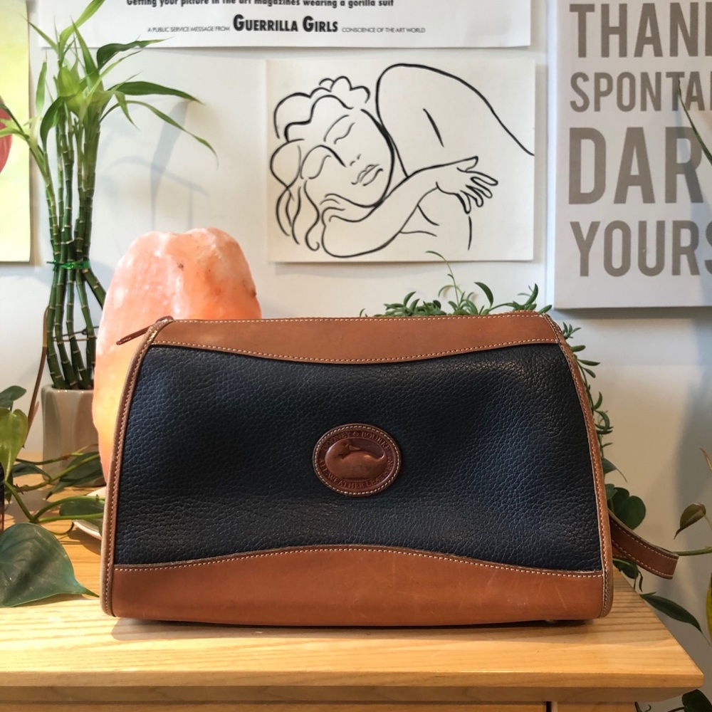 AUTHENTIC Vintage dooney and bourke purse